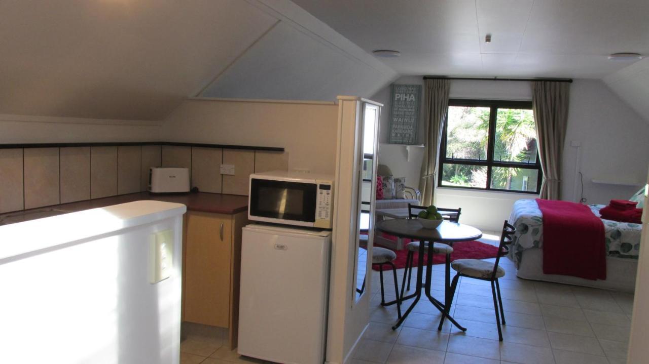 Fantail River Lodge Haruru Екстер'єр фото